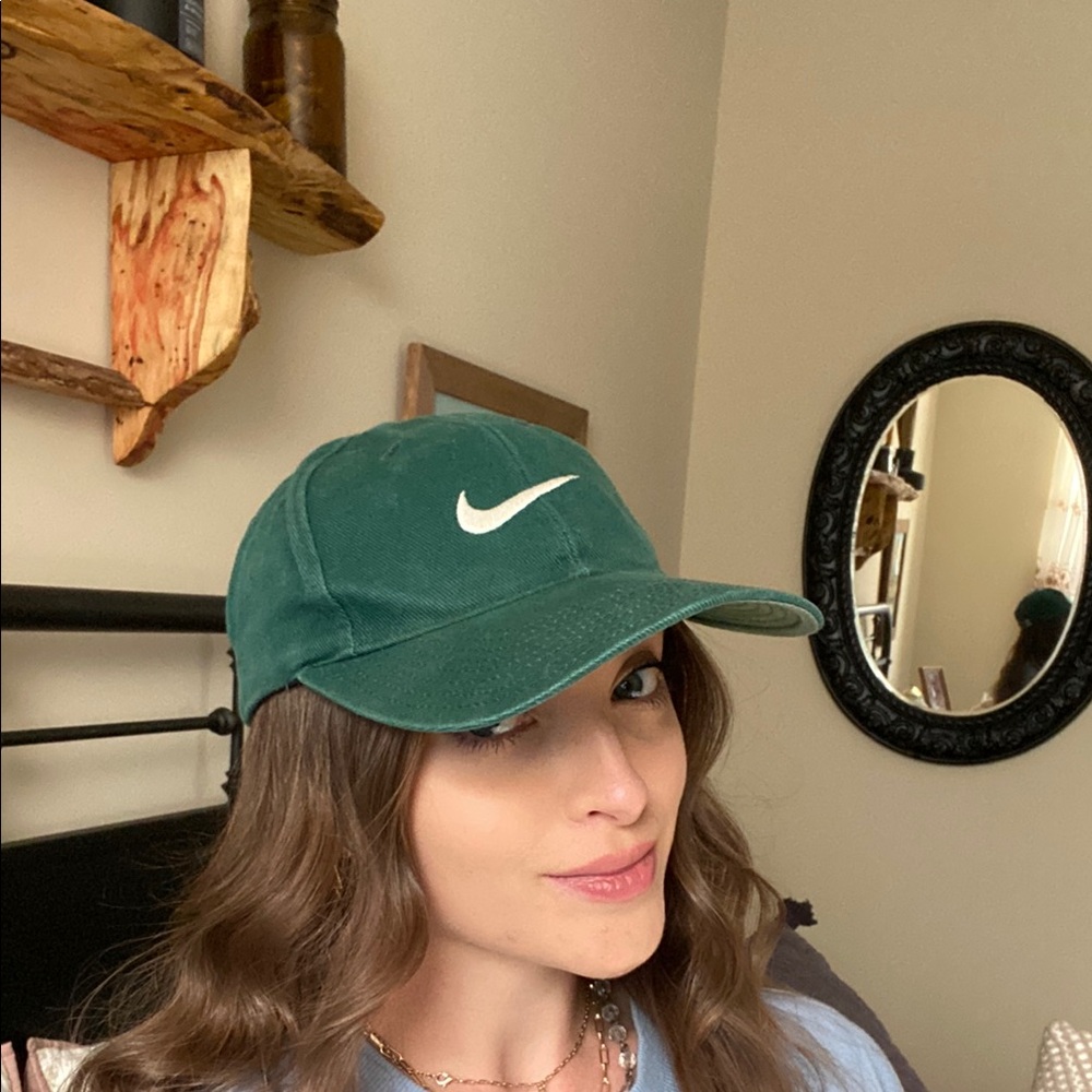Nike Vintage Embroidered Swoosh Green SnapBack Hat Cap — OS